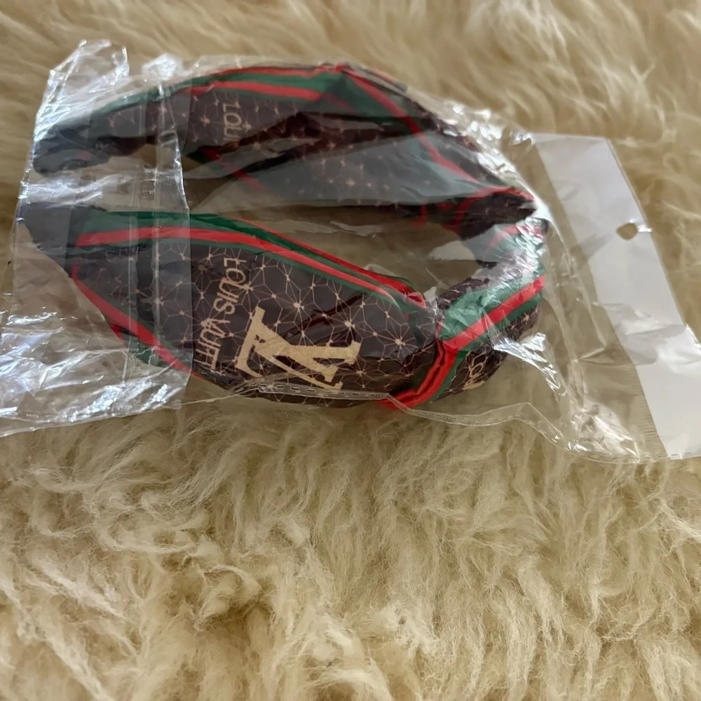 NWT Louis Vuitton Brown and Green Hairband